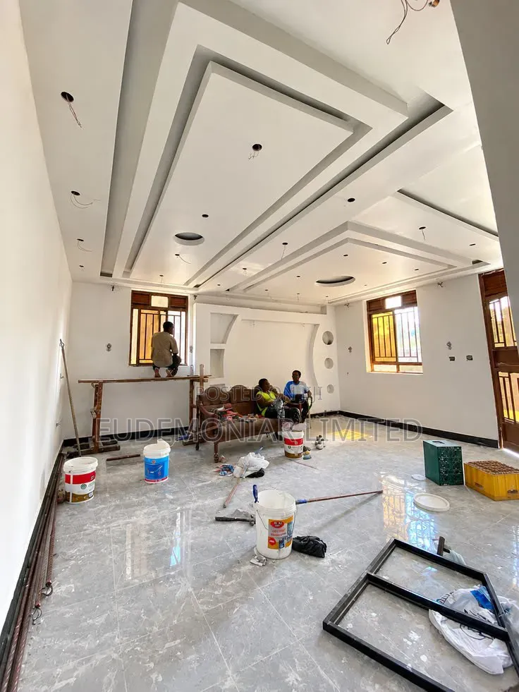 Executive Reception Floor Construction