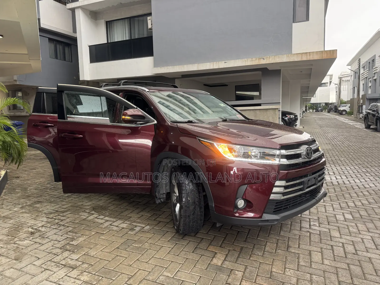 Toyota Highlander Limited Platinum 4x4 V6 (3.5L 6cyl 8A) 2017 Maroon