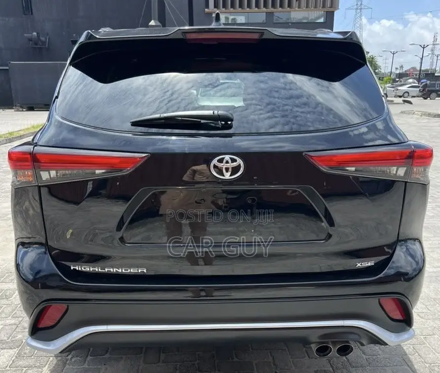 Toyota Highlander XSE 2021 Black