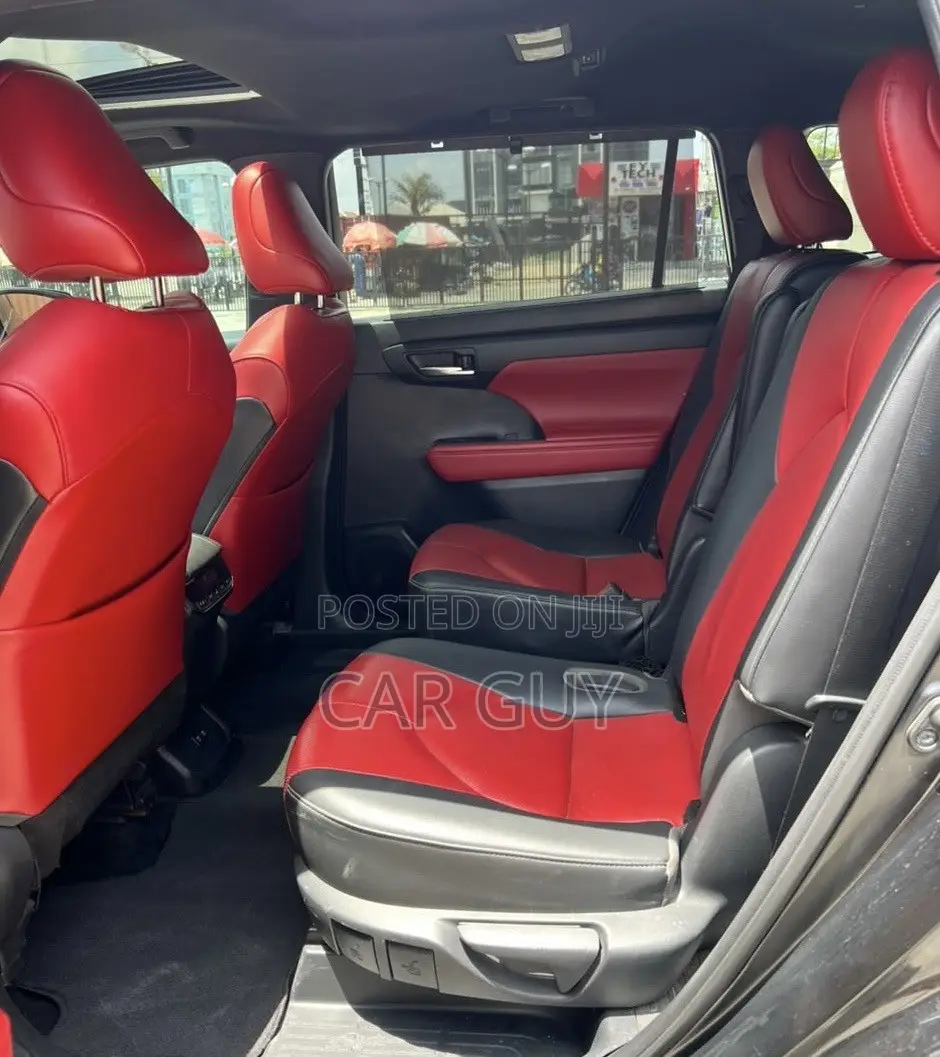 Toyota Highlander XSE 2021 Black