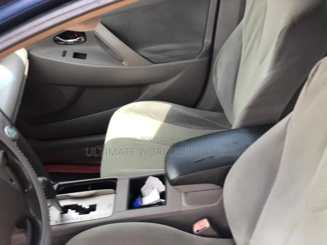 Toyota Camry 2009 Blue