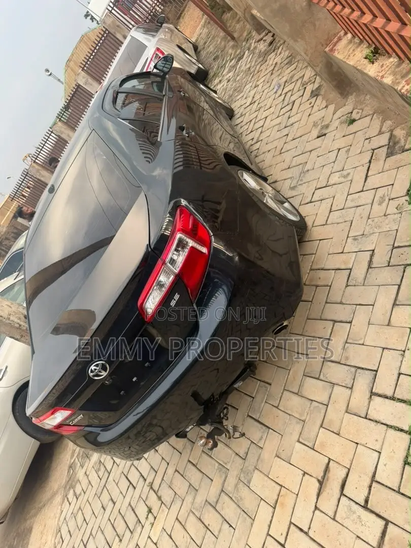 Toyota Camry SE 4dr Sedan (2.5L 4cyl 6A) 2013 Black