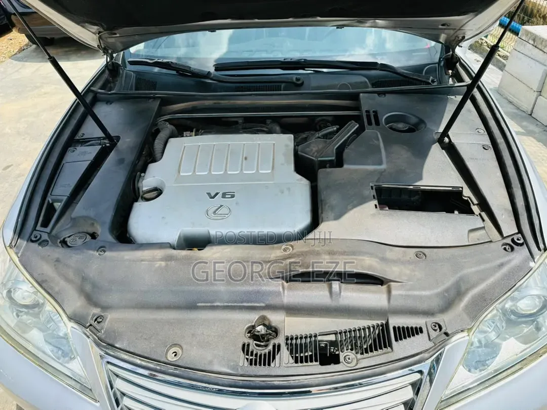 Lexus ES 350 2010 Silver