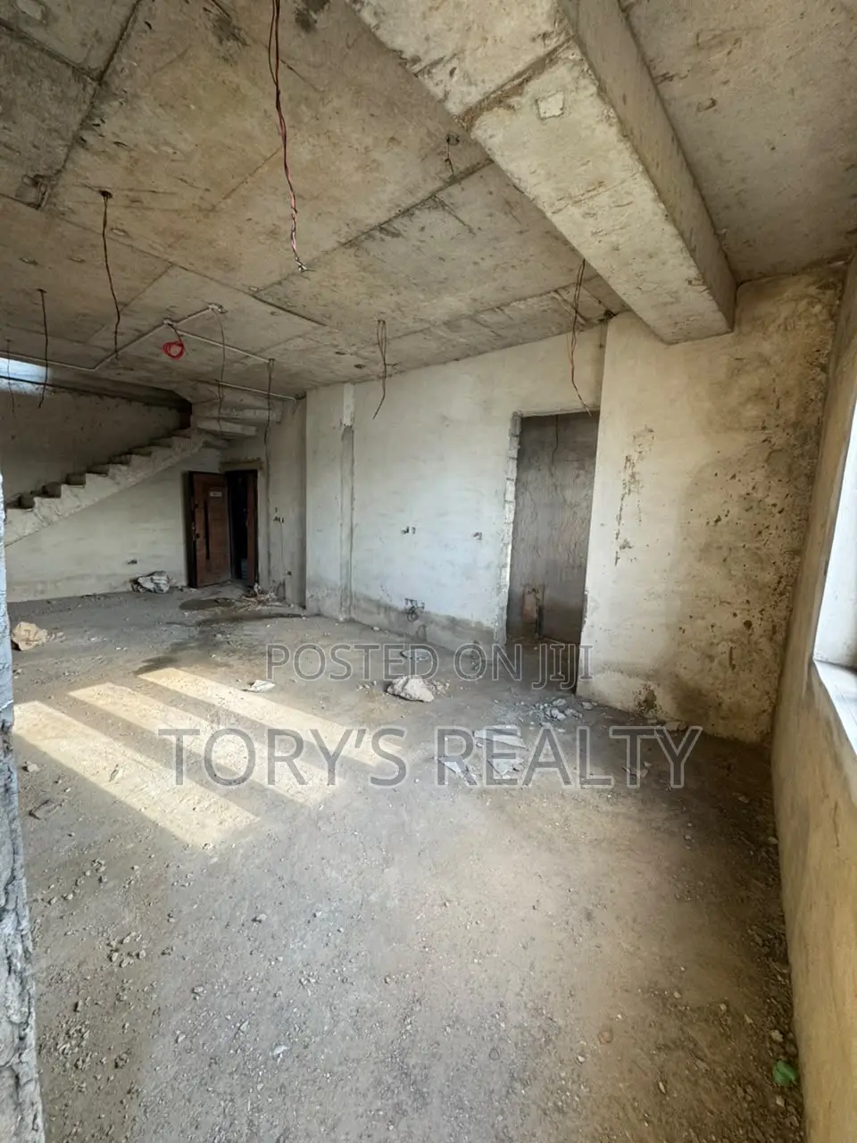 2bdrm Maisonette in Osborne Foreshore Estate for sale