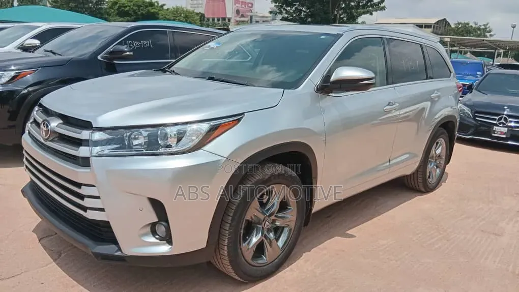 Toyota Highlander Limited Platinum 4x4 V6 (3.5L 6cyl 8A) 2017 Silver