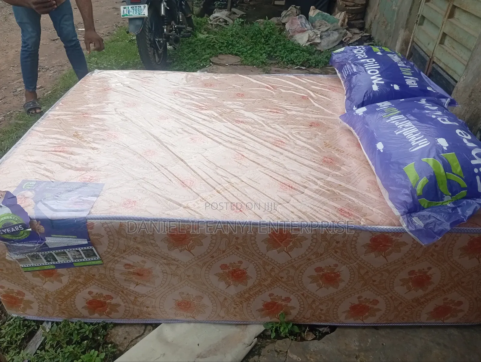 41⁄2ft by 6 by 20inches Semi Orthopedic Comfort Cloud Green Mattress