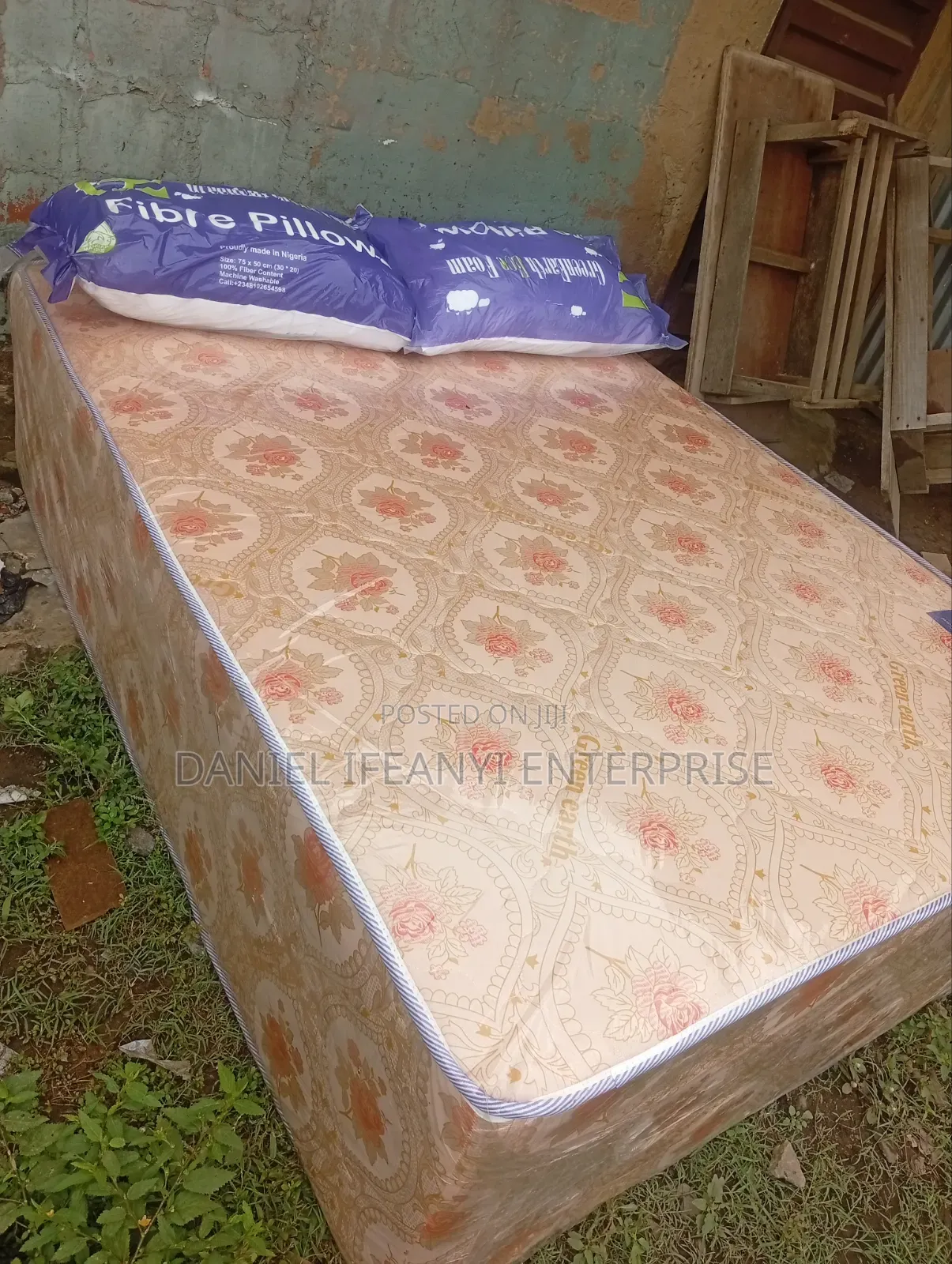 41⁄2ft by 6 by 20inches Semi Orthopedic Comfort Cloud Green Mattress