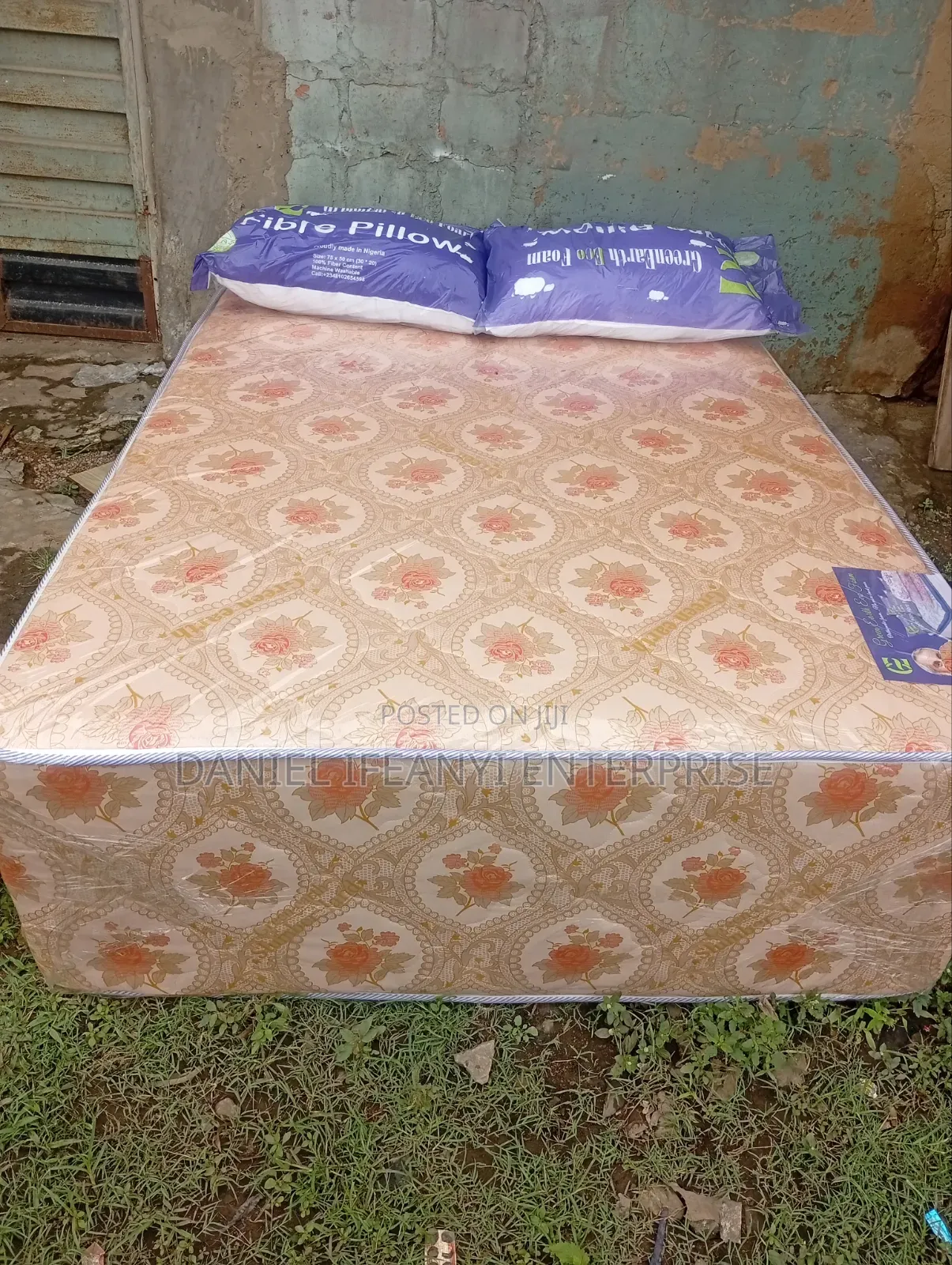 41⁄2ft by 6 by 20inches Semi Orthopedic Comfort Cloud Green Mattress