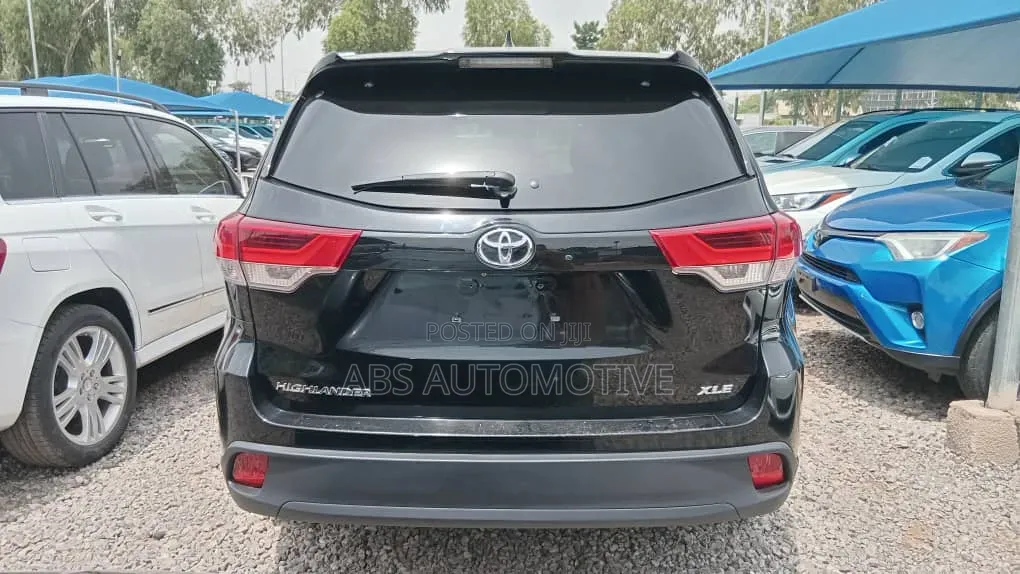 Toyota Highlander 2015 Black