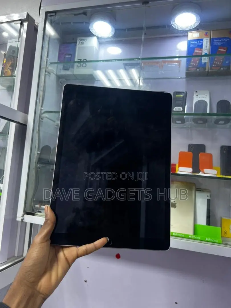 Apple iPad Pro 12.9  (2015) 32 GB Gray