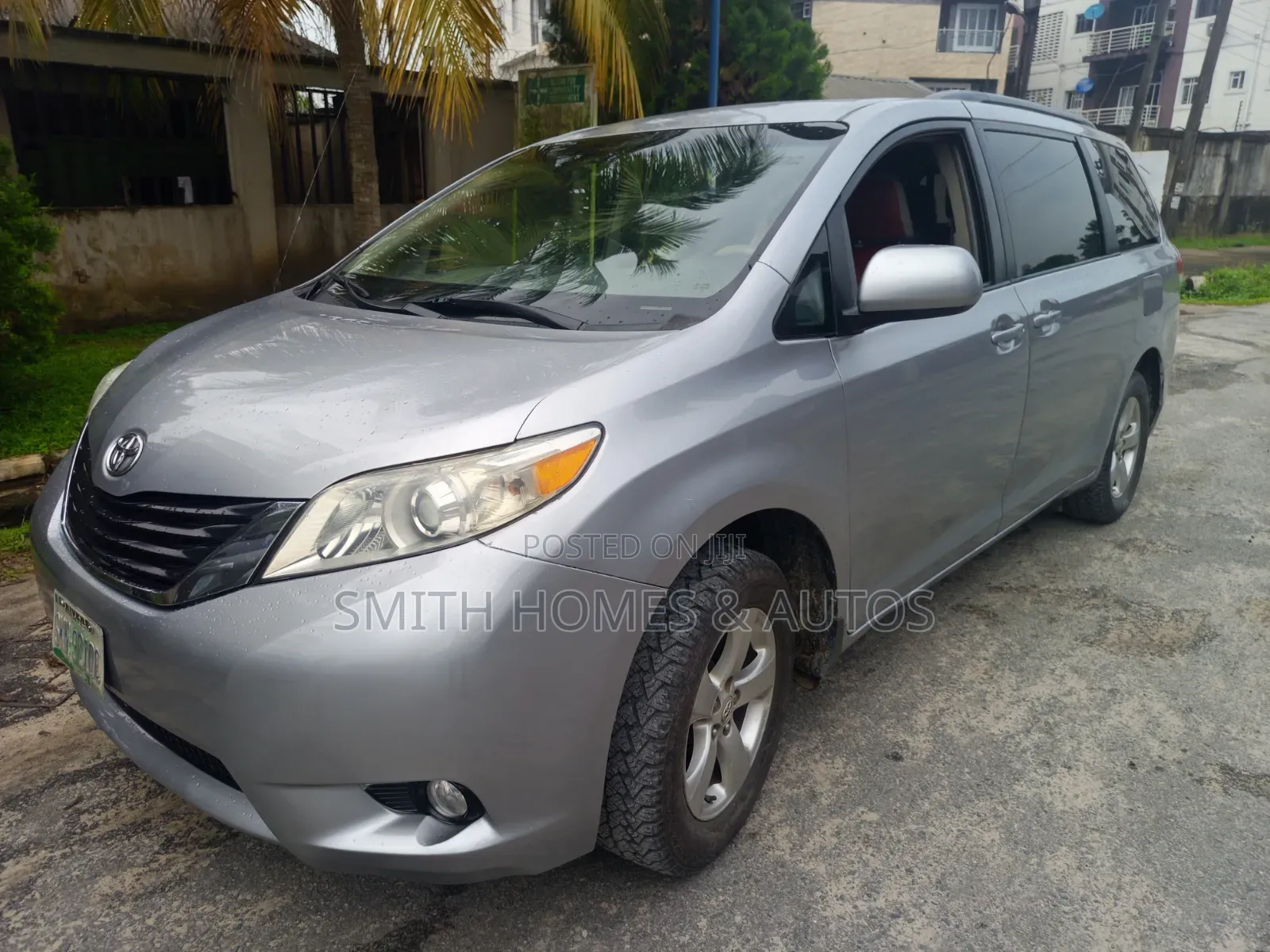 Toyota Sienna 2011 Gray