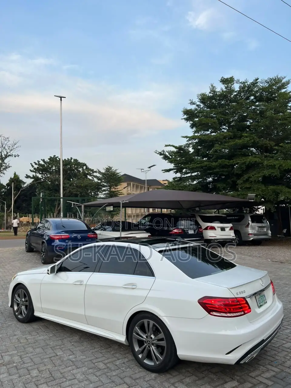 Mercedes-Benz E350 Base 4Matic Sedan AWD (3.5L 6cyl 7A) 2014 White