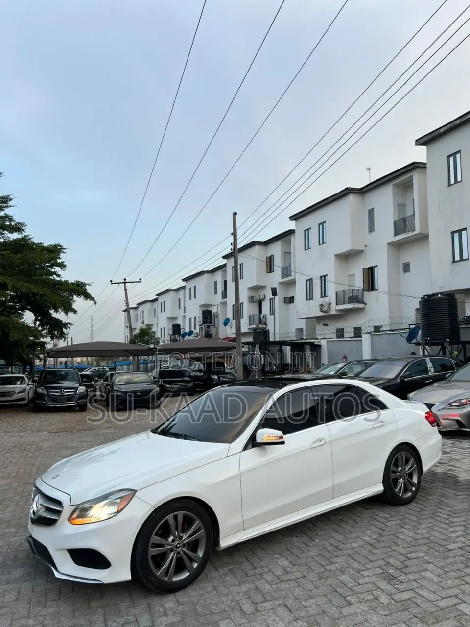 Mercedes-Benz E350 Base 4Matic Sedan AWD (3.5L 6cyl 7A) 2014 White