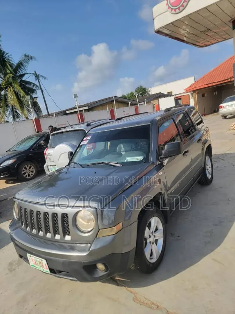 Jeep Patriot 2012 Beige