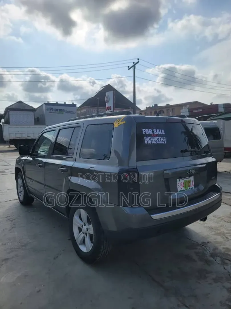 Jeep Patriot 2012 Beige