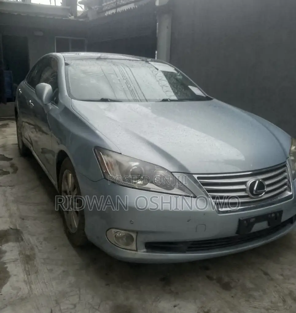 Lexus ES 350 2010 Blue