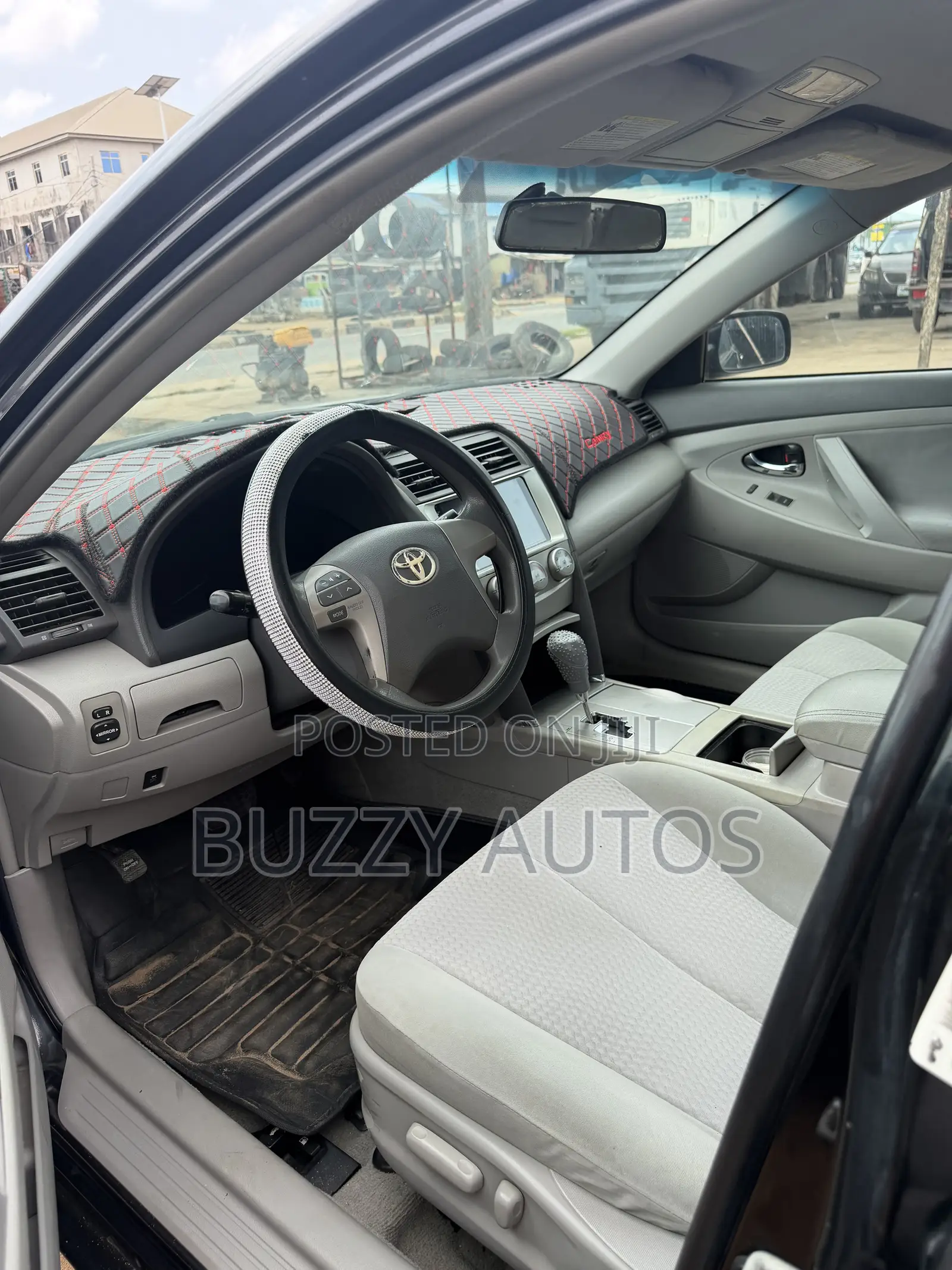 Toyota Camry LE 4dr Sedan (2.5L 4cyl 6AM) 2010 Black