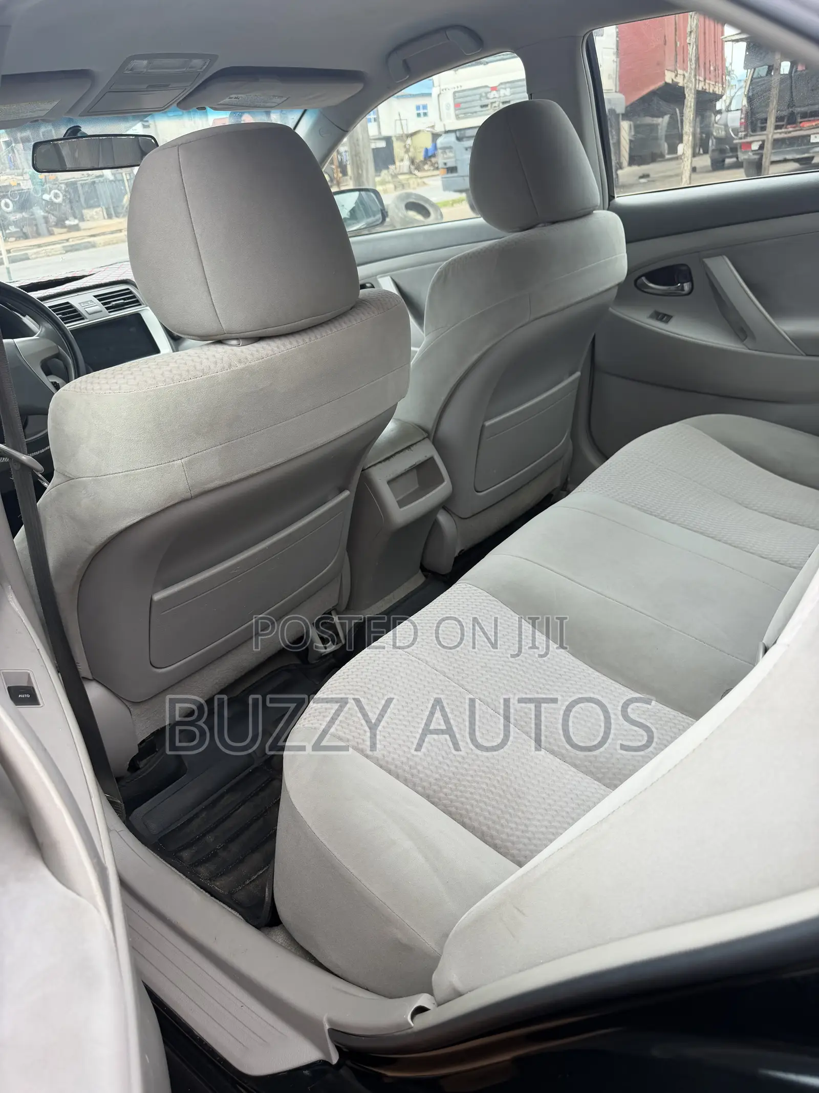 Toyota Camry LE 4dr Sedan (2.5L 4cyl 6AM) 2010 Black