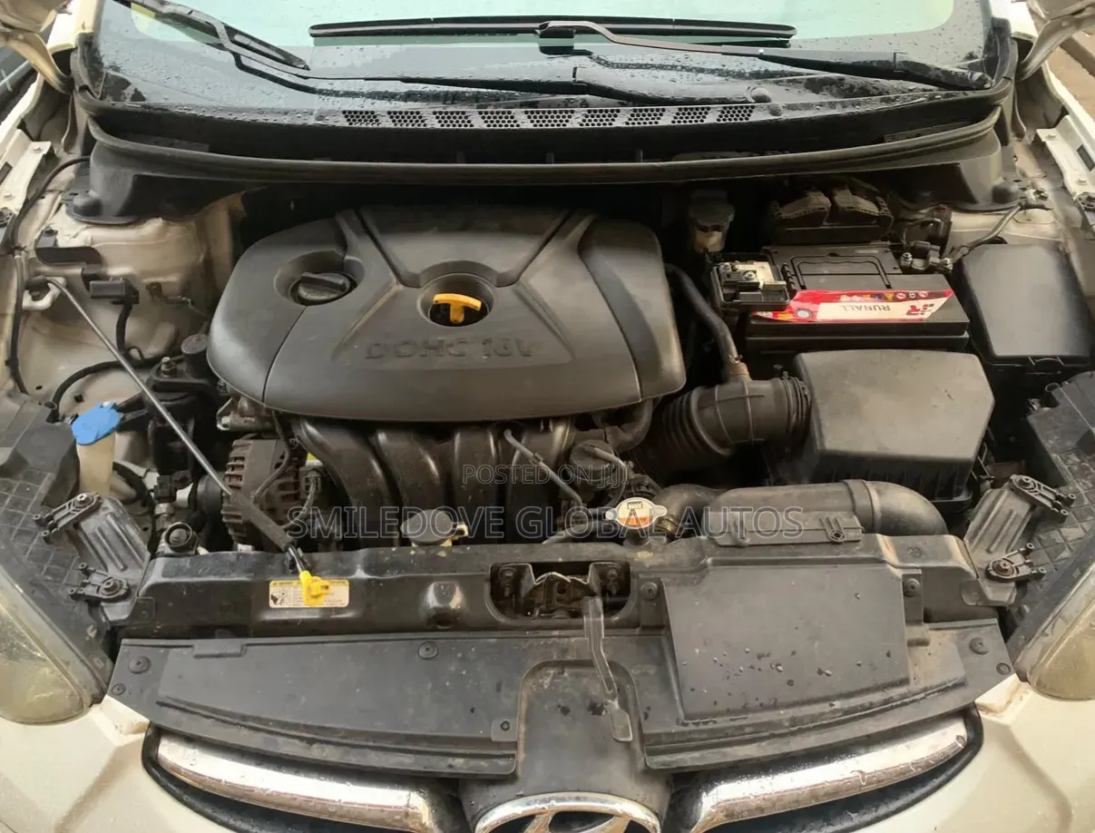 Hyundai Sonata Limited 2.0T Sedan (2.0L 4cyl 6A) 2012 White