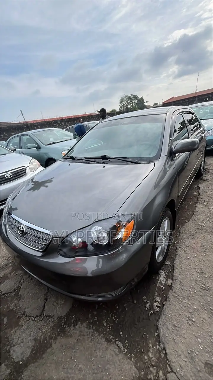 Toyota Corolla 2006 Gray