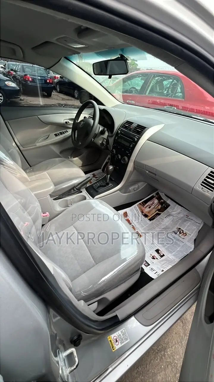 Toyota Corolla 2008 Silver