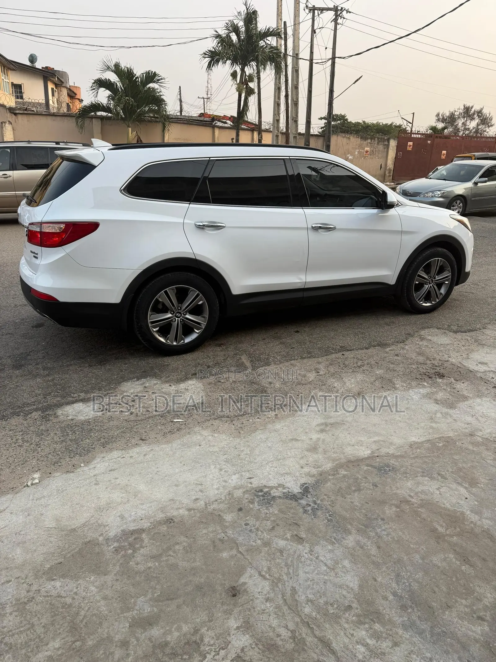 Hyundai Santa Fe Limited 4dr SUV AWD w/Saddle Interior (3.3L 6cyl 6A)
