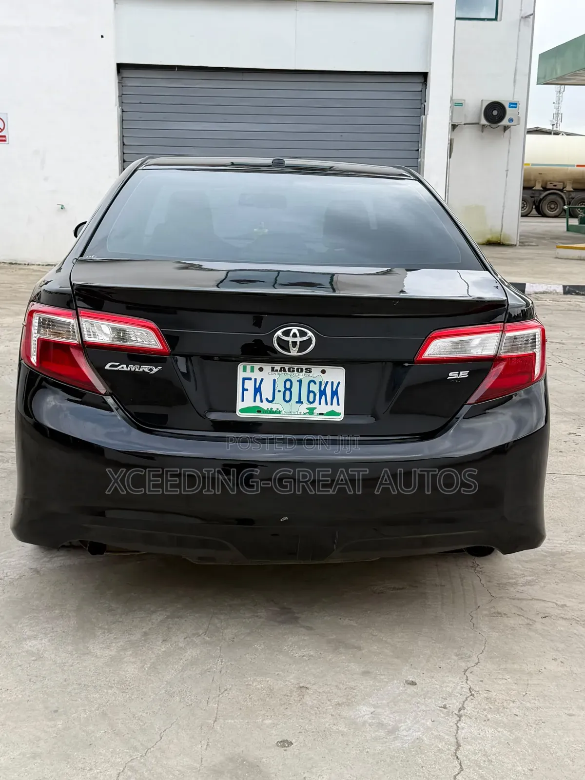 Toyota Camry SE 4dr Sedan (3.5L 6cyl 6A) 2014 Black