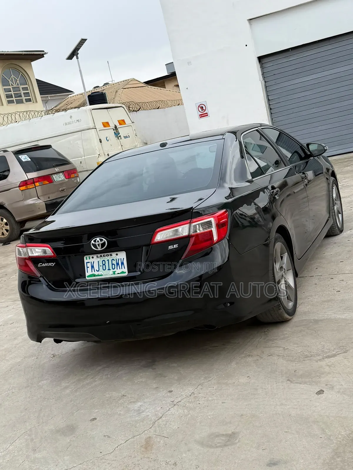Toyota Camry SE 4dr Sedan (3.5L 6cyl 6A) 2014 Black