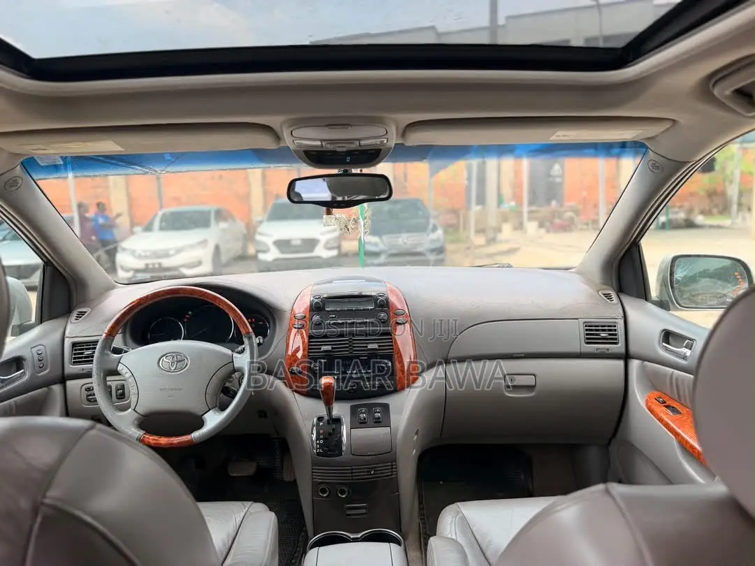 Toyota Sienna XLE Limited 2008 Gold