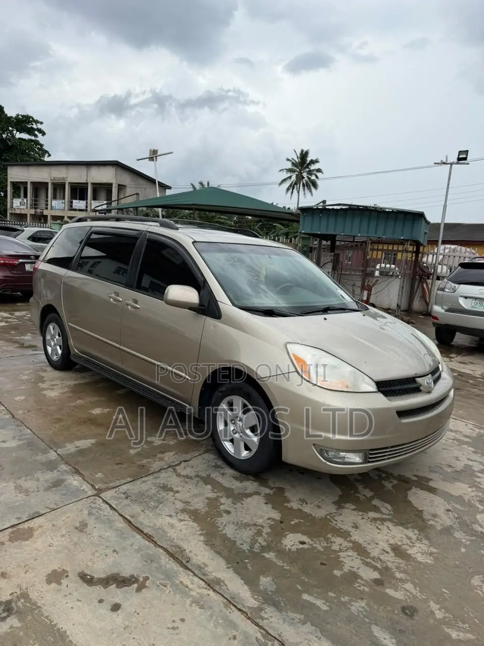 Toyota Sienna 2006 Gold
