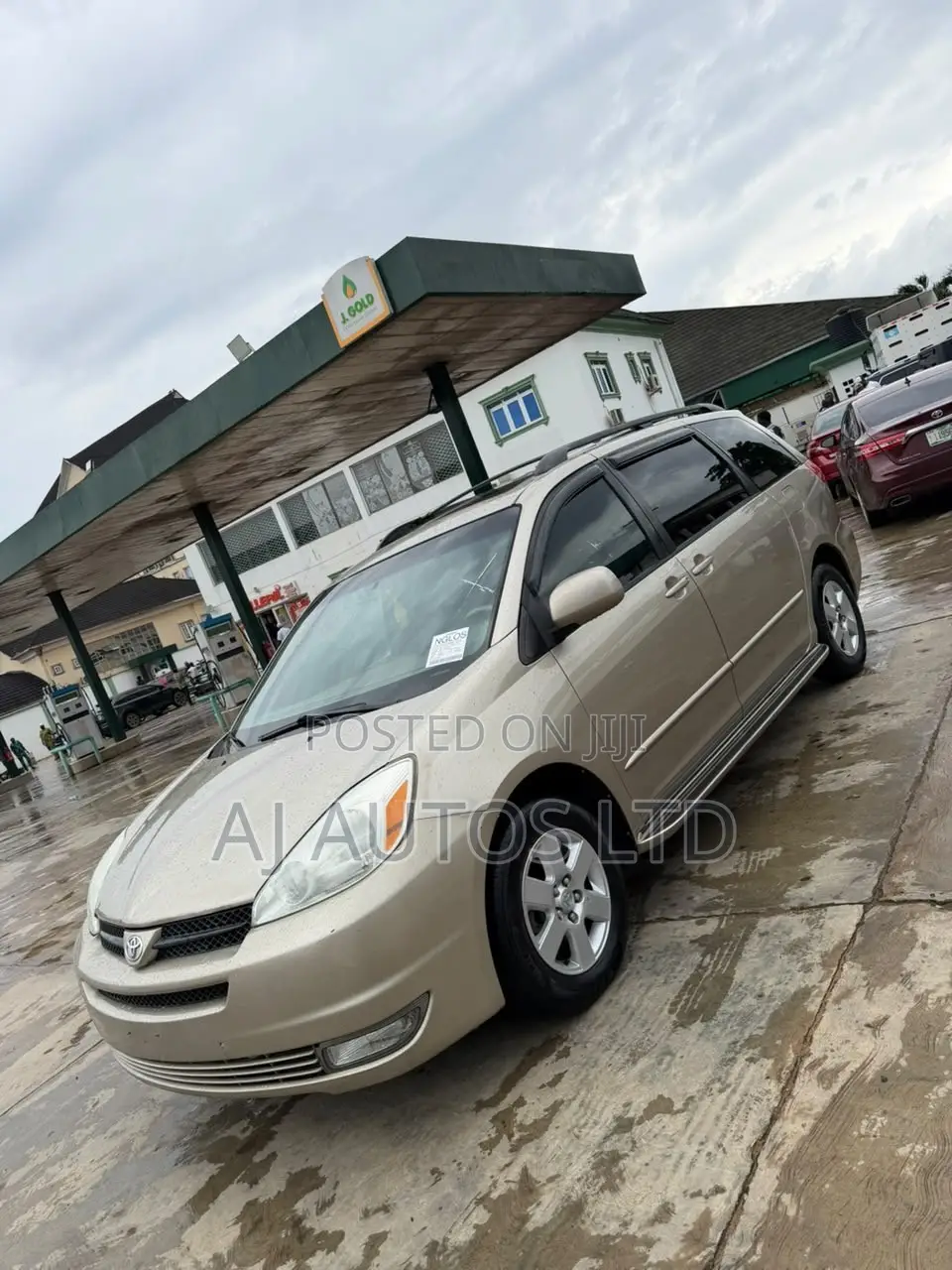 Toyota Sienna 2006 Gold