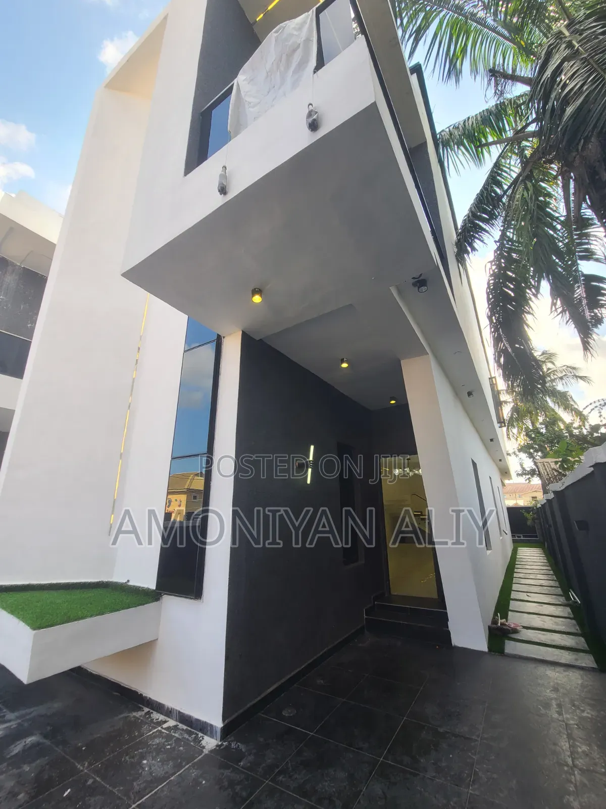 5bdrm Duplex in Thomas Estate Ajah for sale