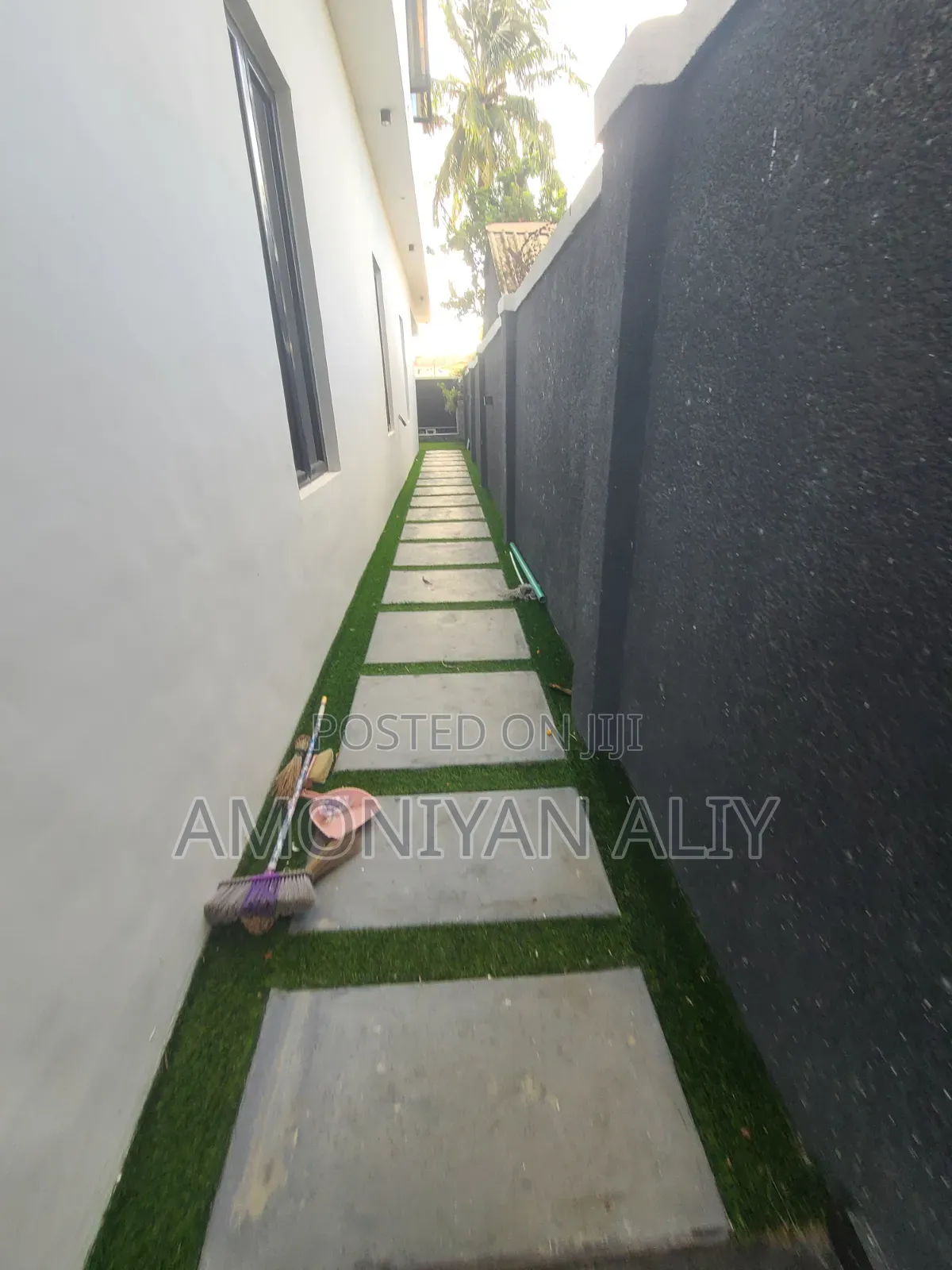 5bdrm Duplex in Thomas Estate Ajah for sale