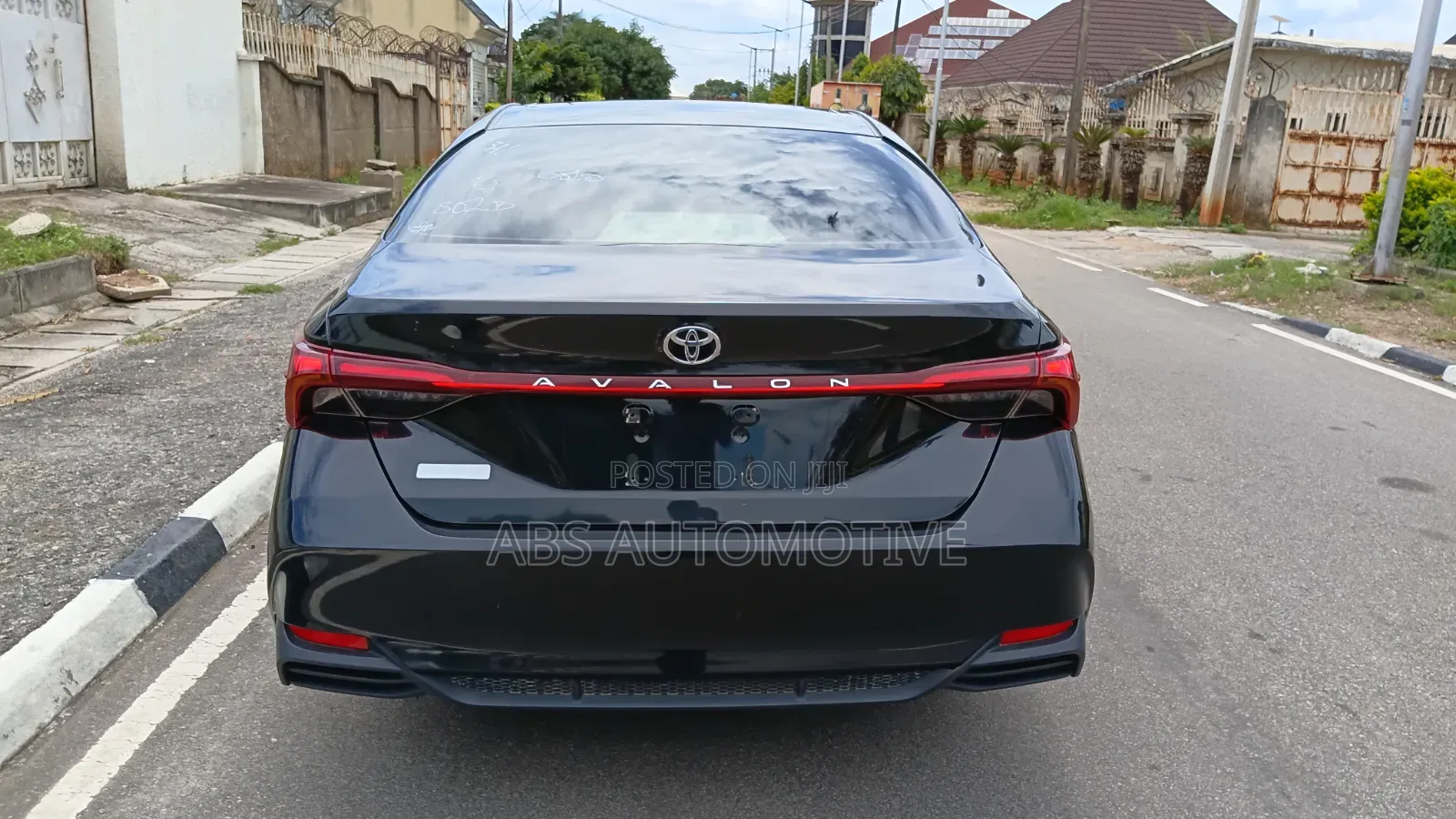Toyota Avalon 2025 Matt Black