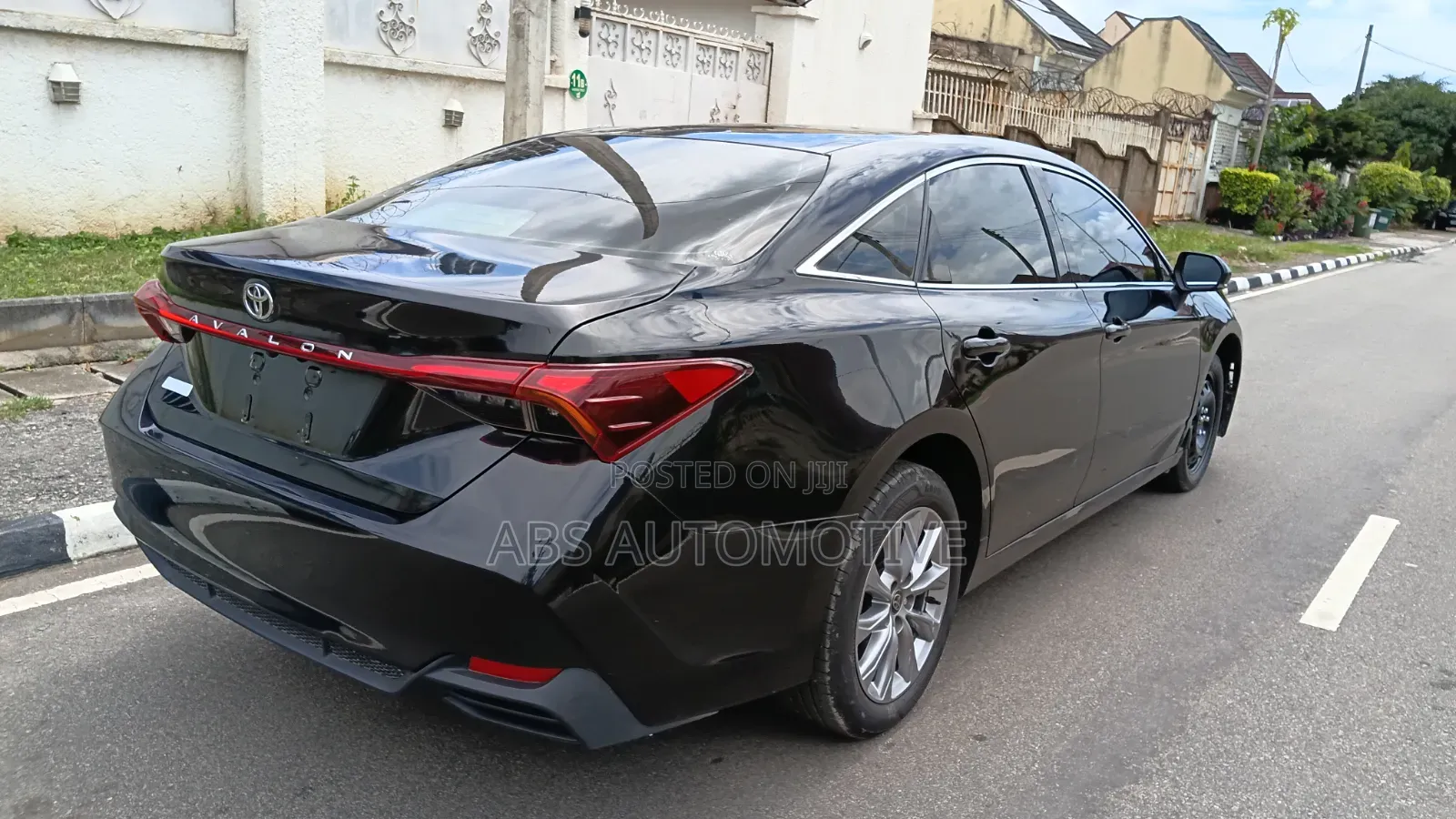 Toyota Avalon 2025 Matt Black