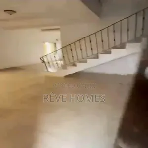 3bdrm Block of Flats in Ifako-Gbagada for sale