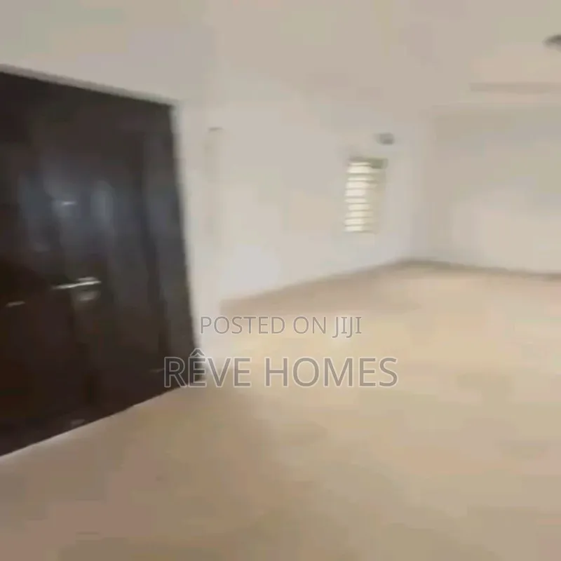 3bdrm Block of Flats in Ifako-Gbagada for sale