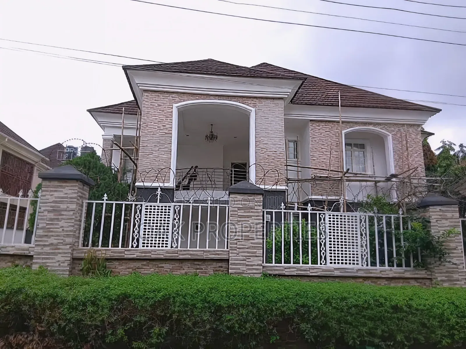 Furnished 5bdrm Duplex in Life Camp for rent
