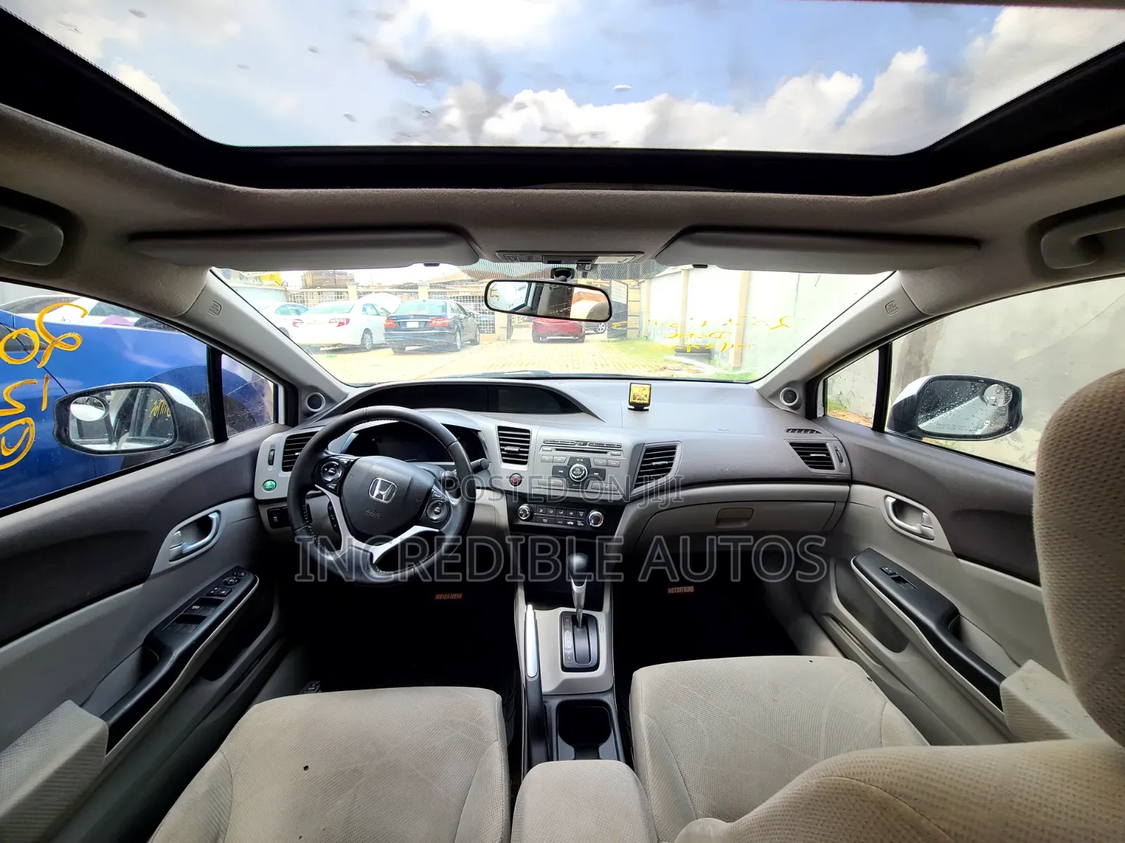 Honda Civic 1.4 5 Door Automatic 2012 White