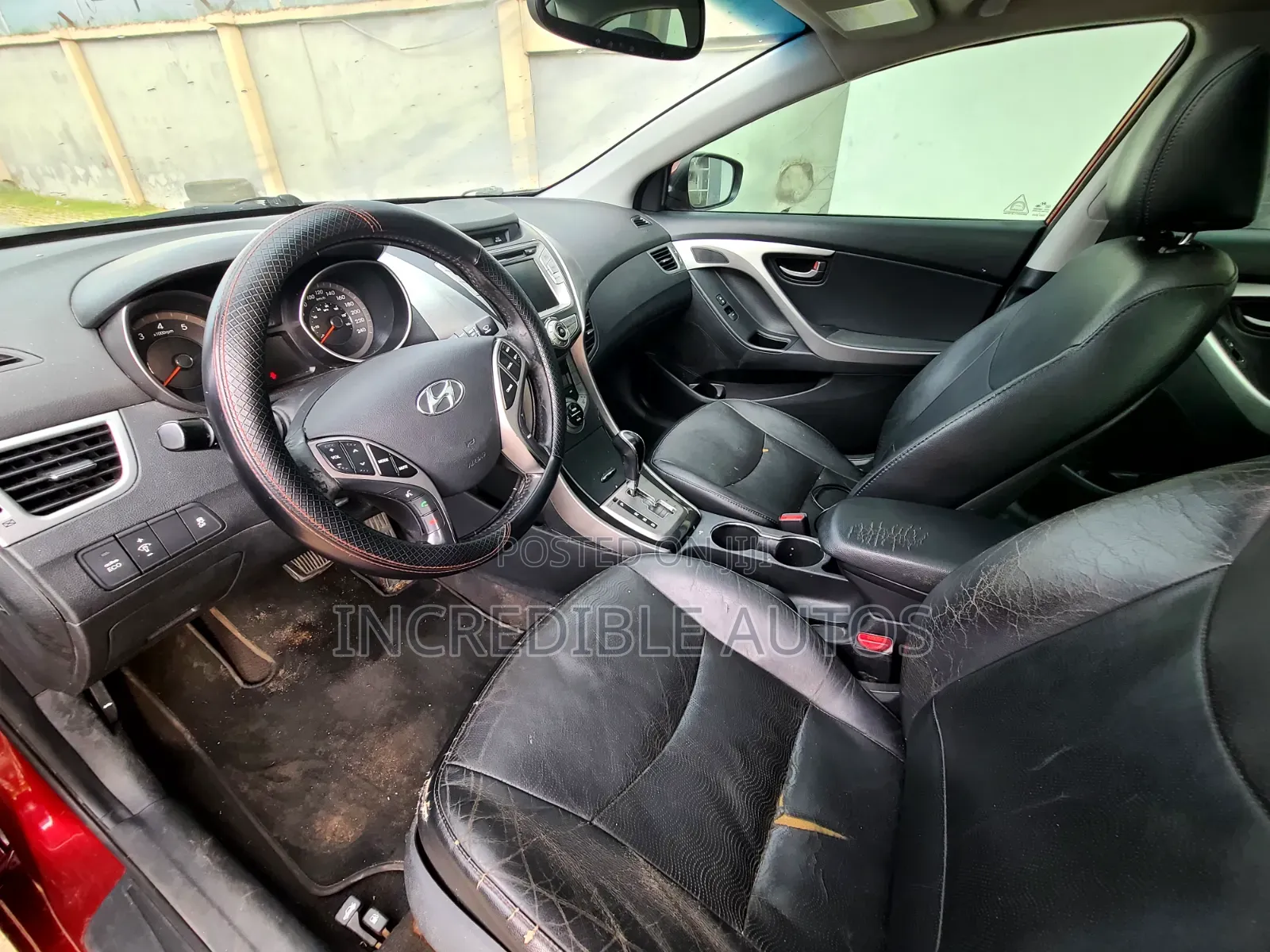 Hyundai Elantra Limited Sedan FWD (1.8L 4cyl 6A) 2013 Red