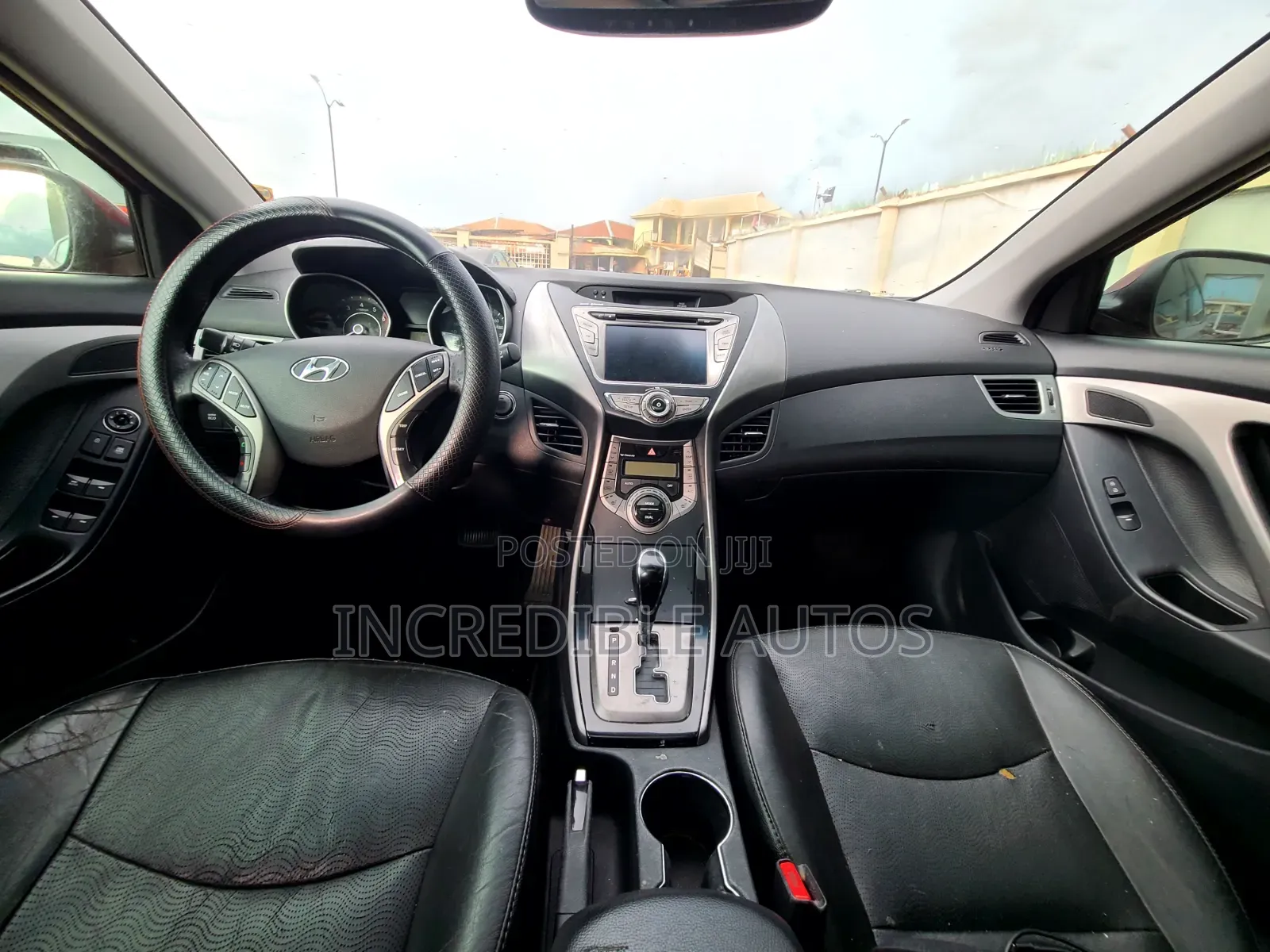 Hyundai Elantra Limited Sedan FWD (1.8L 4cyl 6A) 2013 Red
