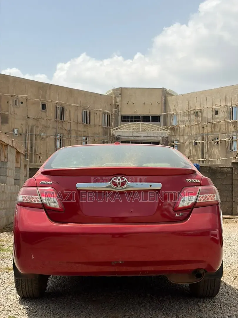 Toyota Camry 2010 Red