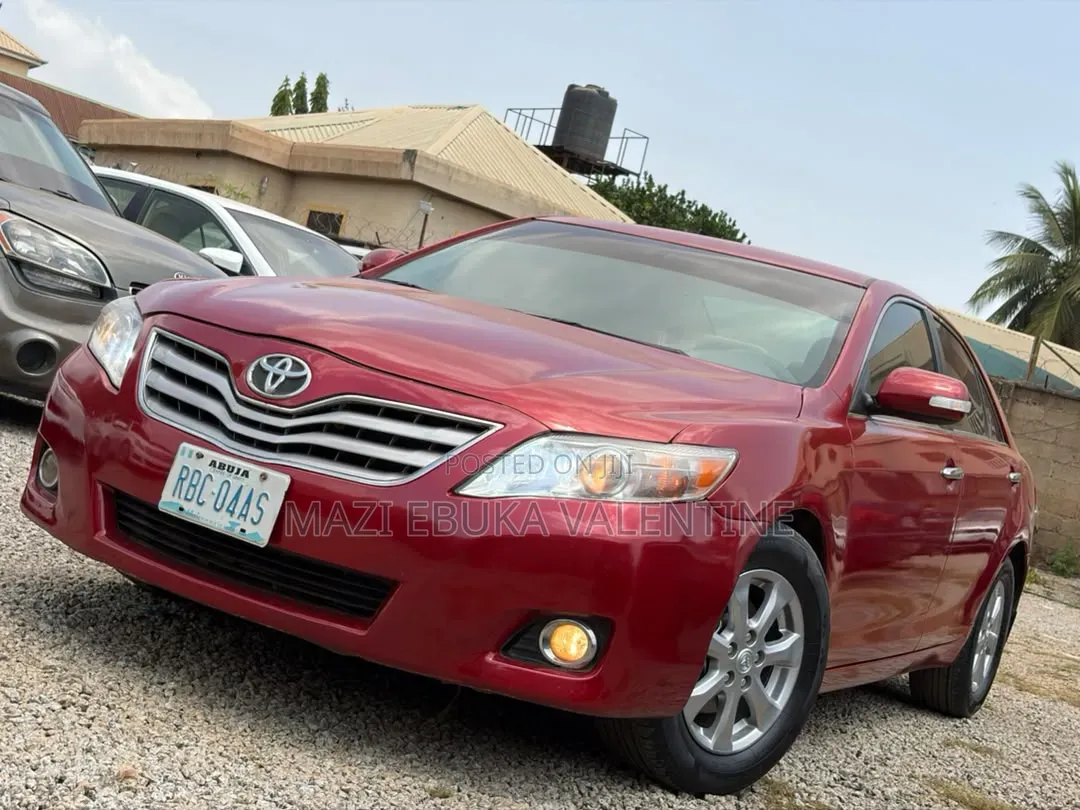 Toyota Camry 2010 Red