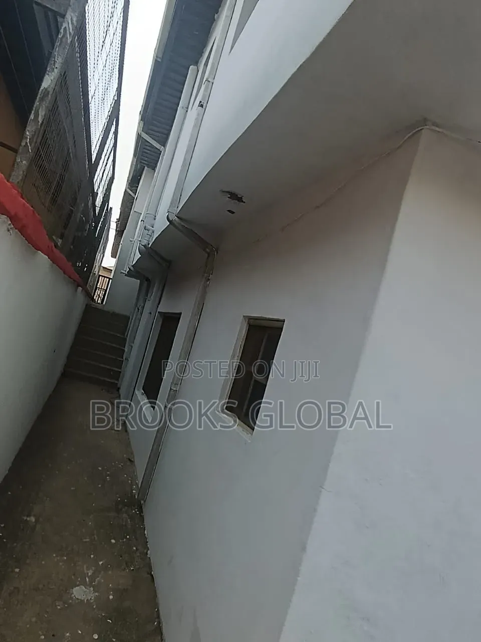 2bdrm Block of Flats in Abaranje for sale
