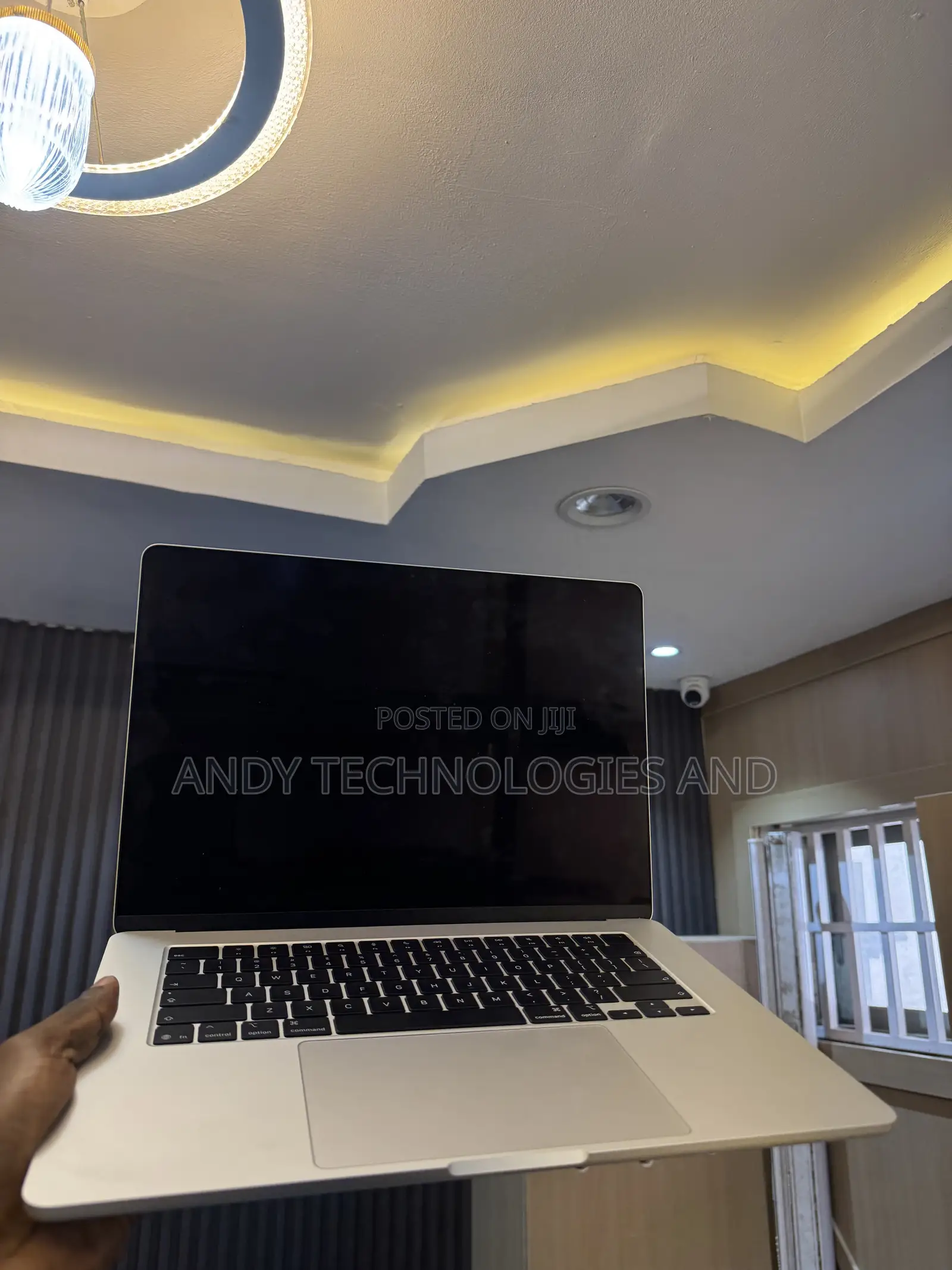 Laptop Apple MacBook Air 2025 M4 16GB Apple M4 SSD 512GB