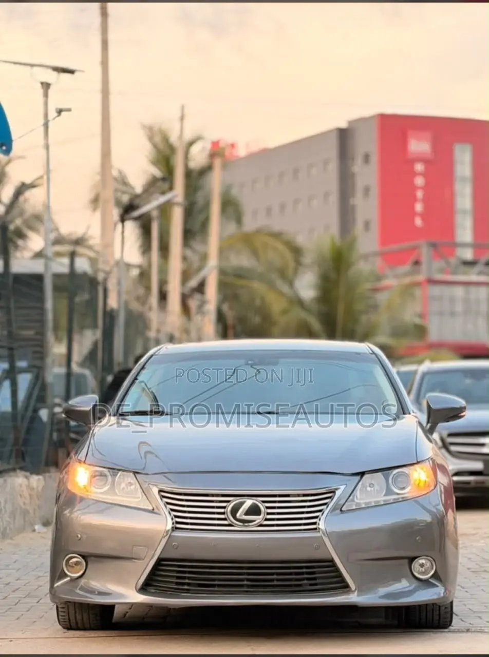Lexus ES 350 FWD 2013 Gray