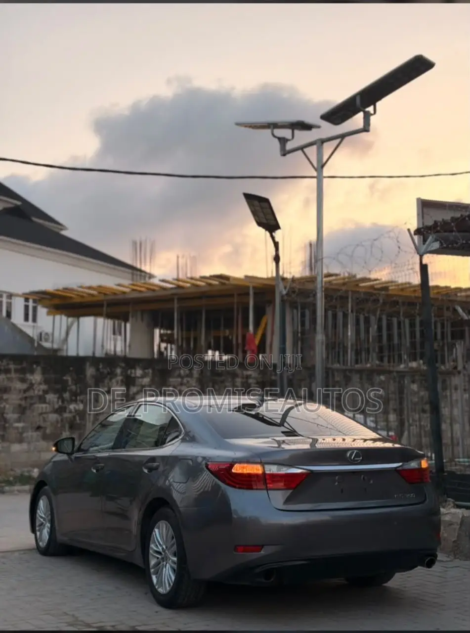 Lexus ES 350 FWD 2013 Gray