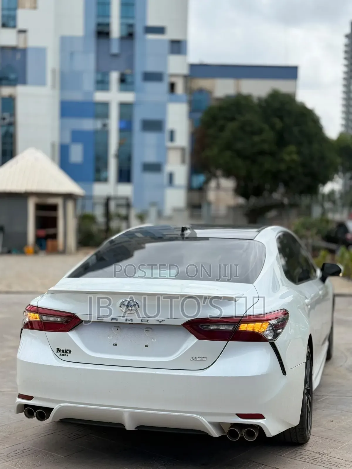 Toyota Camry 2021 White