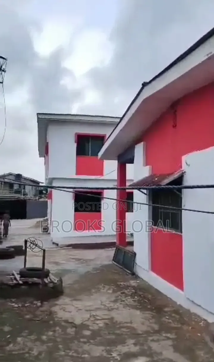 3bdrm Block of Flats in Igando / Ikotun/Igando for sale
