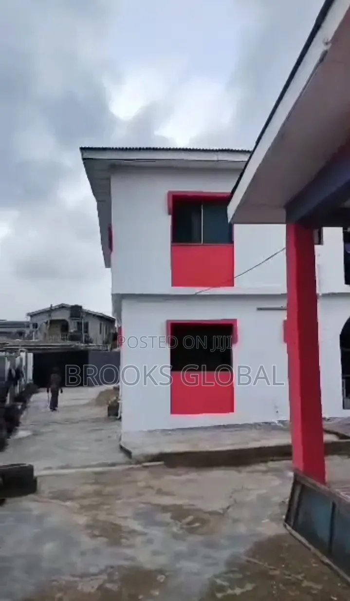 3bdrm Block of Flats in Igando / Ikotun/Igando for sale
